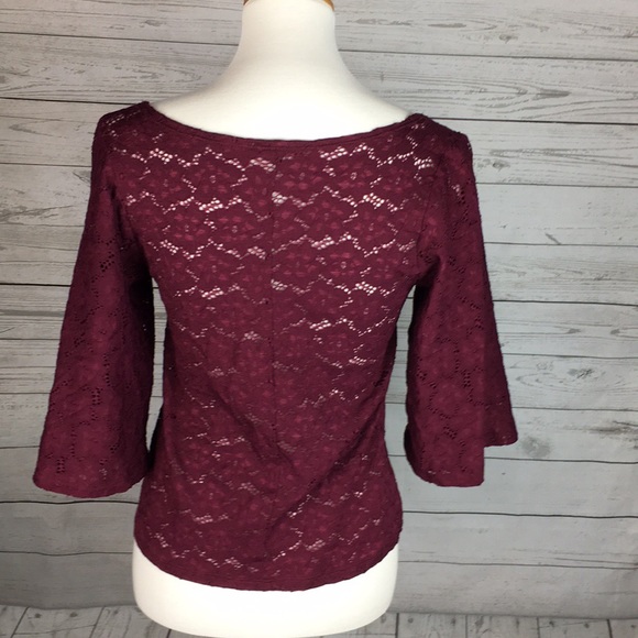 Maroon Lace Top - Picture 3 of 4